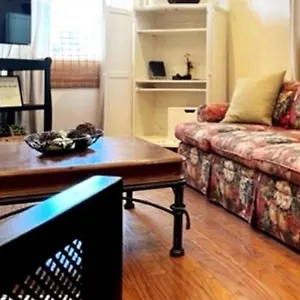 House Close To Downtown, Airport, Raymond Stadium, And Many Places Holiday home