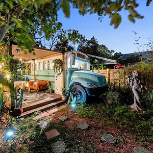 Cozy Af Medusa The Bus-lux Holiday home