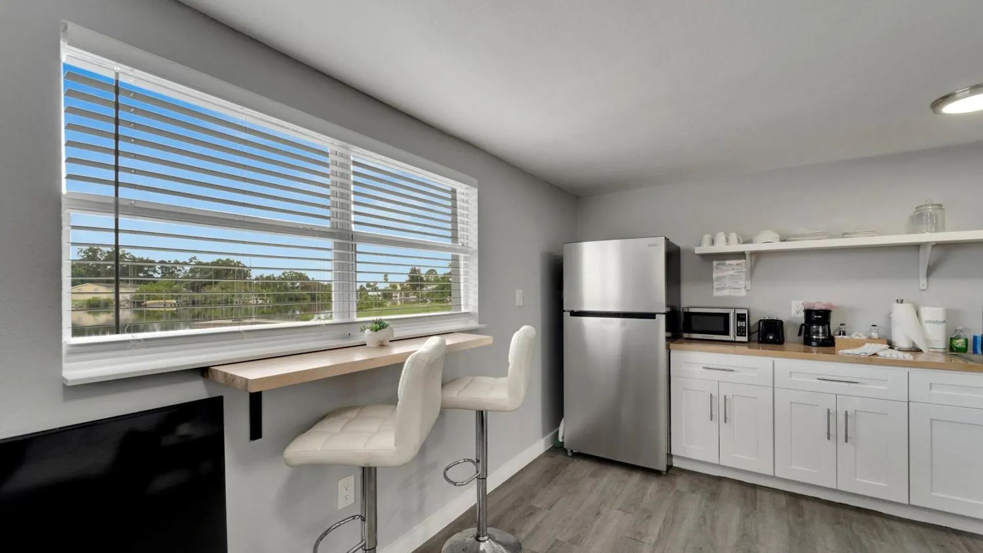 8818 Rocky Creek Drive Unit B Villa Tampa Holiday home