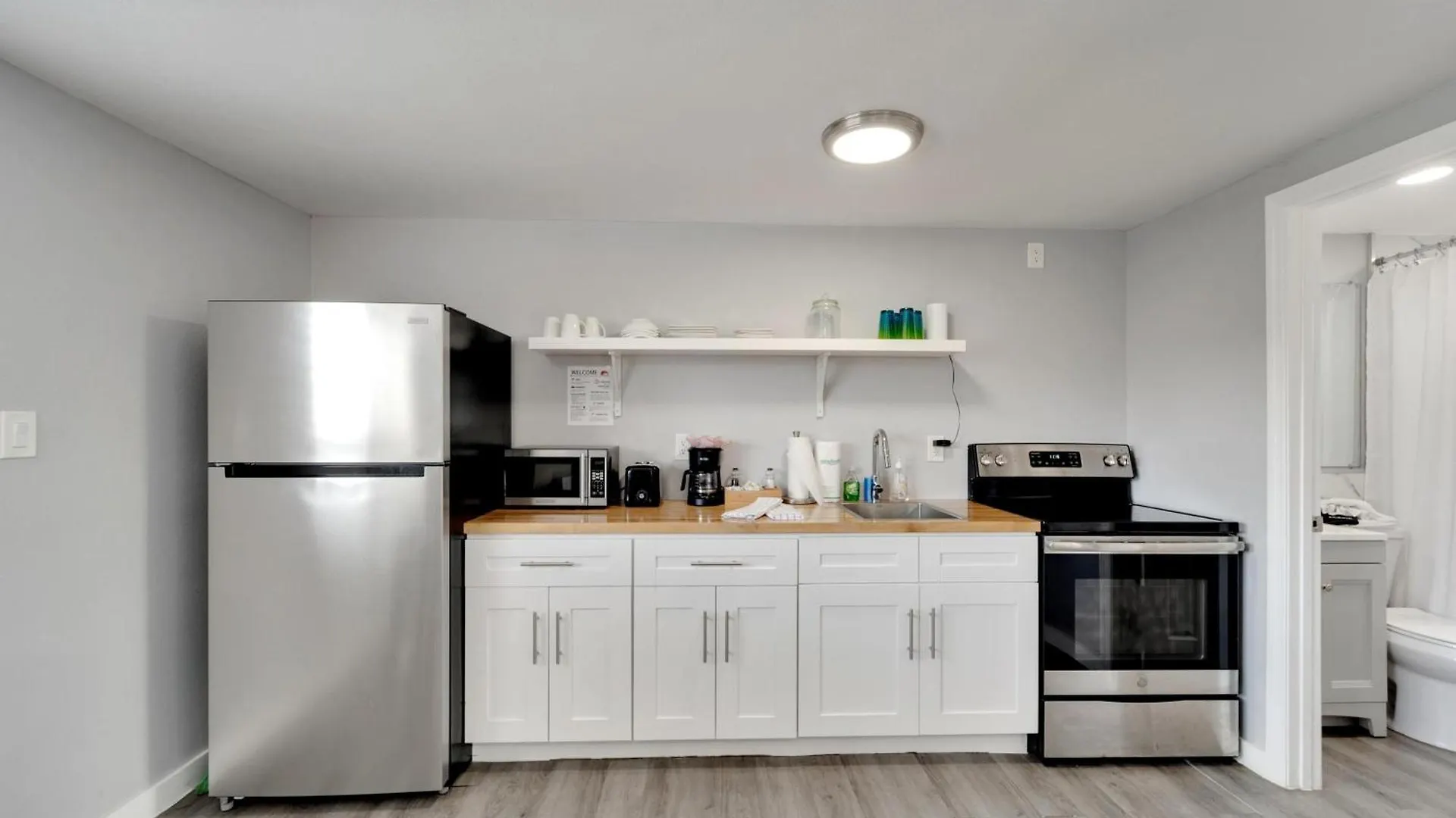 8818 Rocky Creek Drive Unit B Villa Tampa