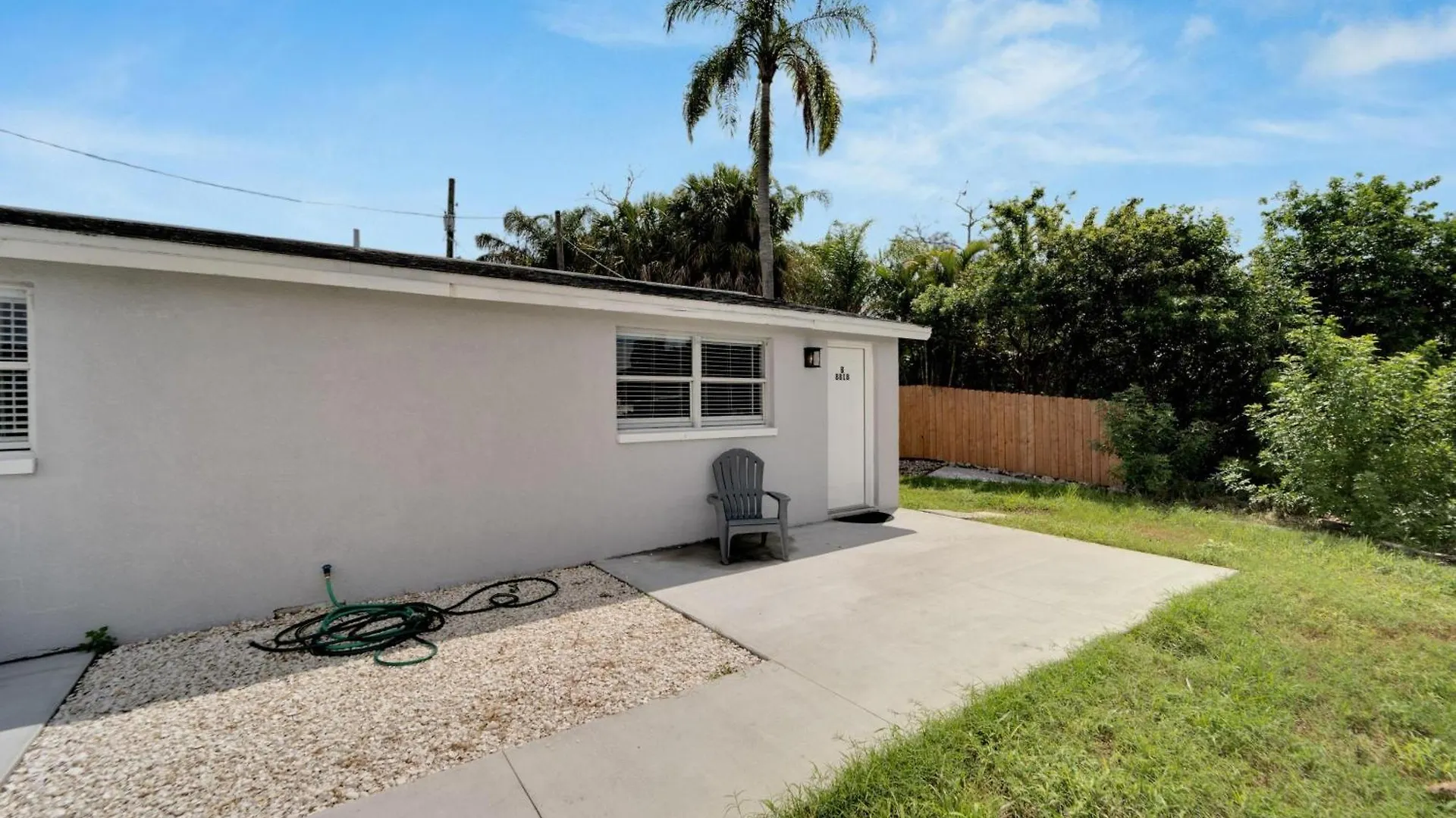 8818 Rocky Creek Drive Unit B Villa Tampa Holiday home